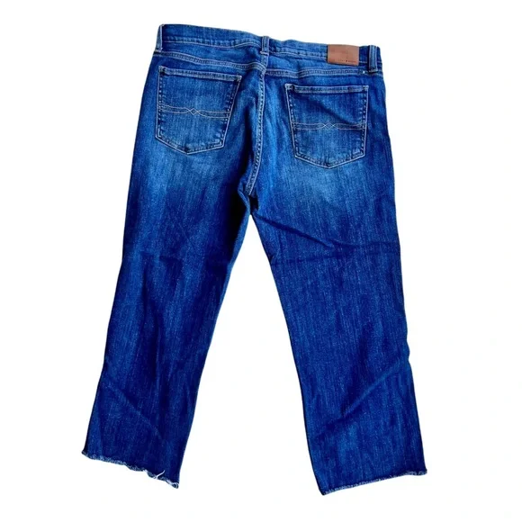 Lucky Brand Jeans Denim Crop Handcrafted Sweet Straight Leg Faded Comfy EUC 14 - Picture 2 of 9
